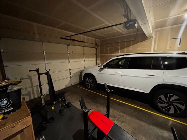 Building Photo - Lovely 3 Bedroom Home for Rent in Everett