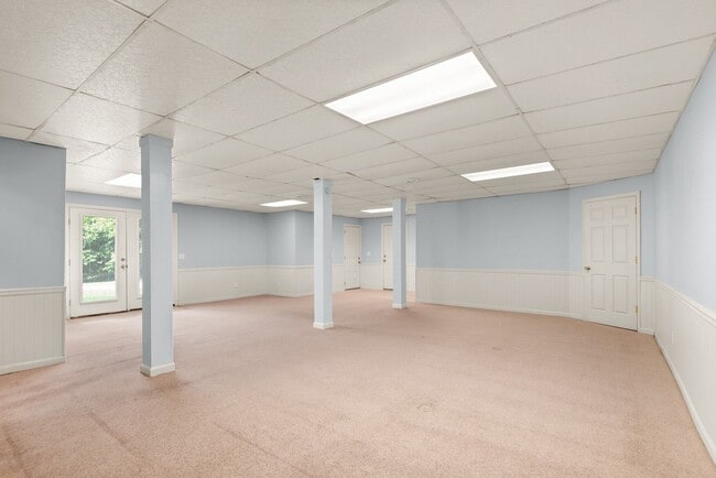Building Photo - Beautiful Ranch Home in Thompson Station