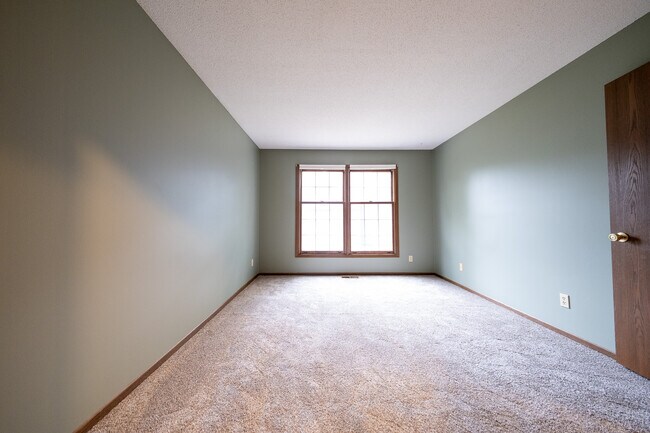 Building Photo - 7451 W 110th St