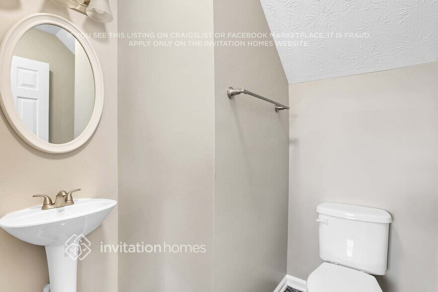 Building Photo - 5315 Tussahaw Crossing