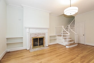 Building Photo - 2927 Cathedral Ave NW