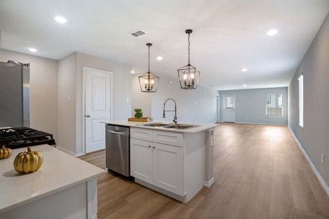 Building Photo - 5509 Flannel Ln