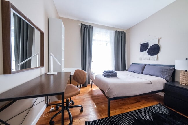 Building Photo - 125 La Salle St