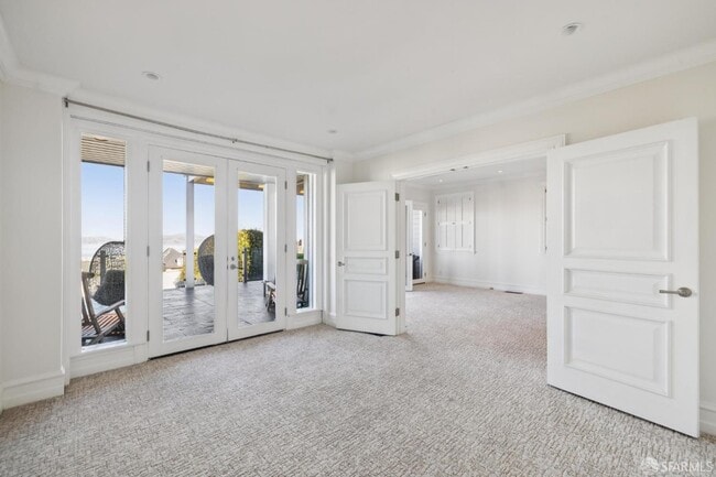 Building Photo - 2336 Broadway