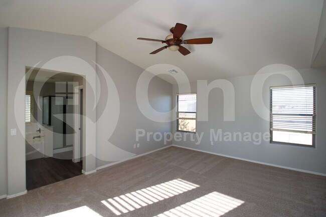 Building Photo - 3864 E Baars Ave
