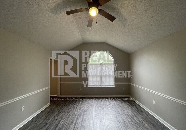 Building Photo - 531 Bristle Cone Dr