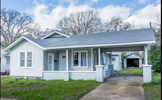 Primary Photo - 3 Bedroom 2 Bath Walking Distance to La Tech