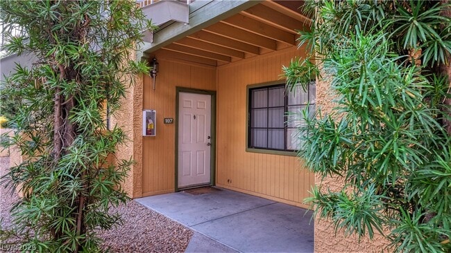 Building Photo - 5130 S Jones Blvd