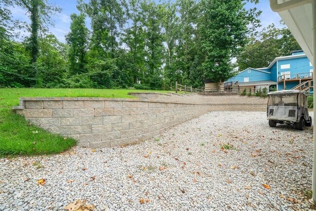 Building Photo - 6340 Reives Rd