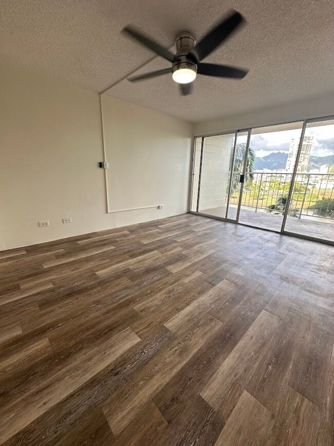 Building Photo - Waikiki Aloha Lani NEWLY RENOVATED 1 bed, ...