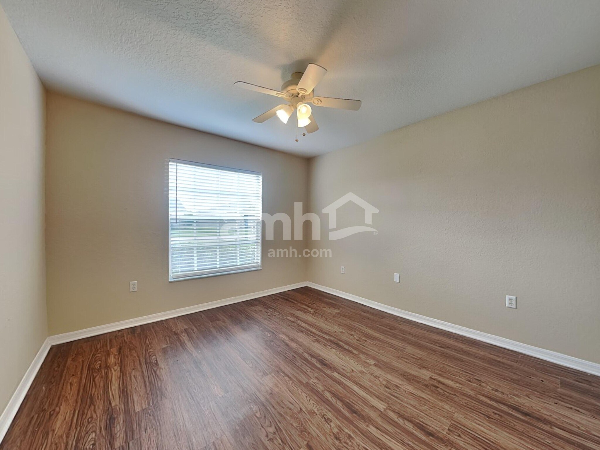 Building Photo - 152 Seven Oaks Dr