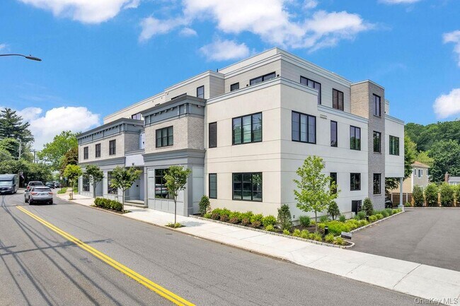 Building Photo - 185-191-191 Ashford Ave