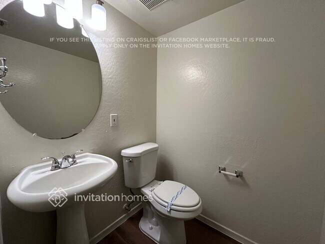 Building Photo - 15787 W Anasazi St