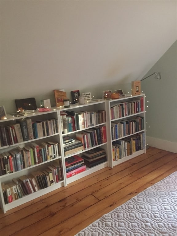 Building Photo - 263 Auburndale Ave