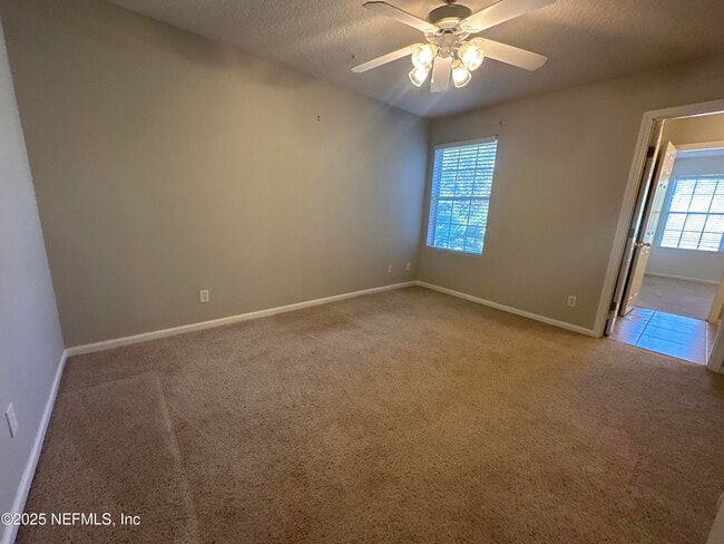 Building Photo - 105 Leese Dr