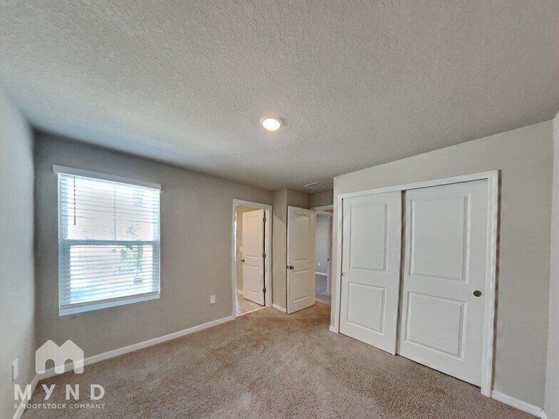 Building Photo - 7649 Intrepid Rd