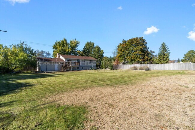 Building Photo - 119 S Barker Rd