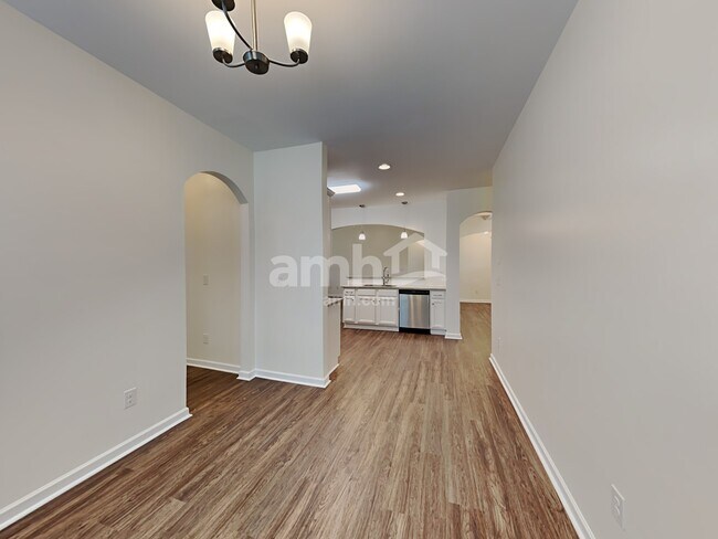 Building Photo - 304 San Anselmo St