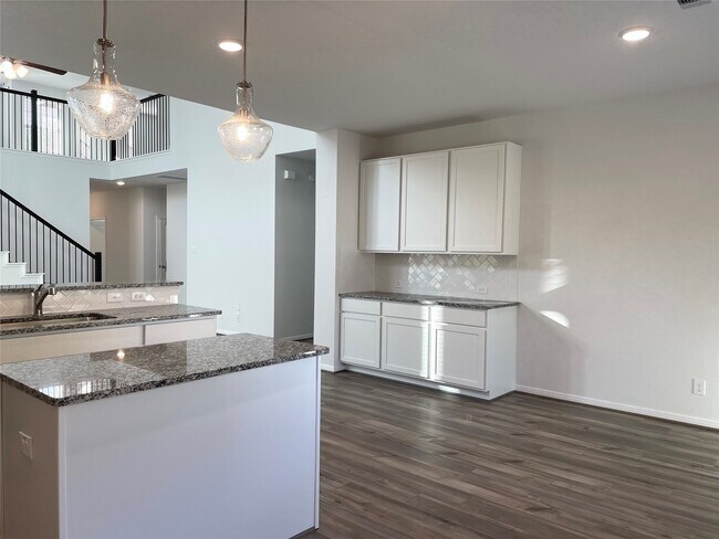 Building Photo - 5002 Winnipeg Blvd