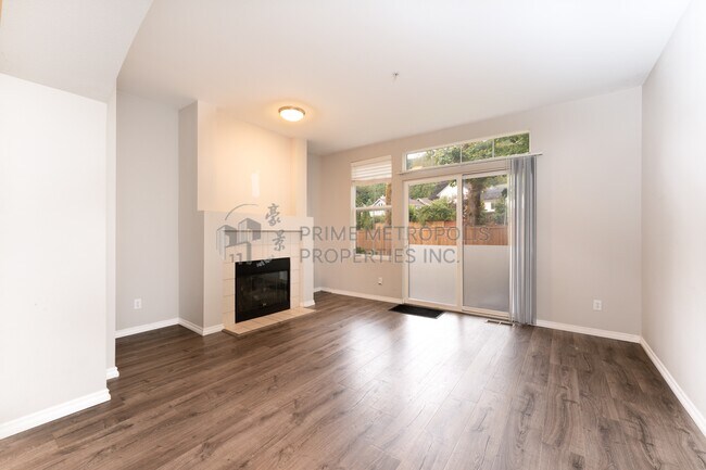 Building Photo - 2062 Newport Way NW