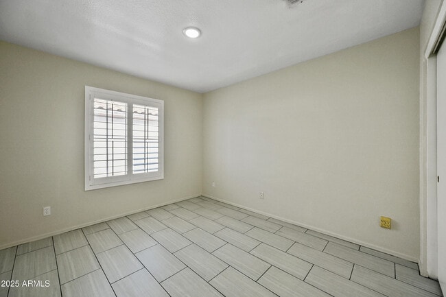 Building Photo - 5449 E Fairfield St