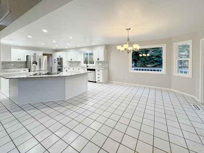 Dining Area - 9927 Prairie Falcon Ct