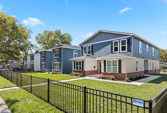 Primary Photo - Main Street Townhomes