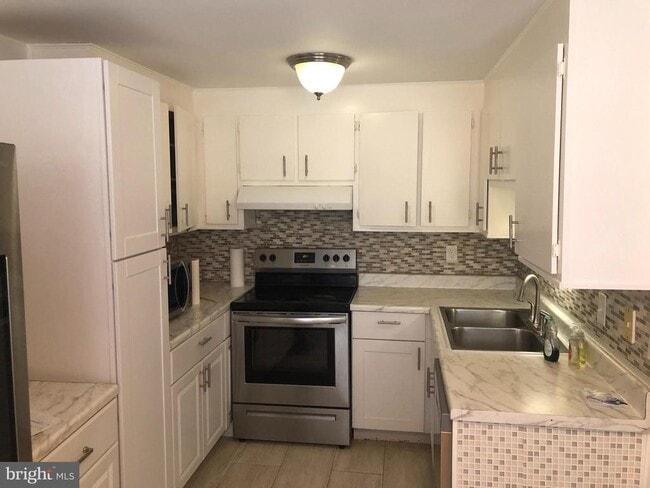 Building Photo - 19212 Deep Run Ct