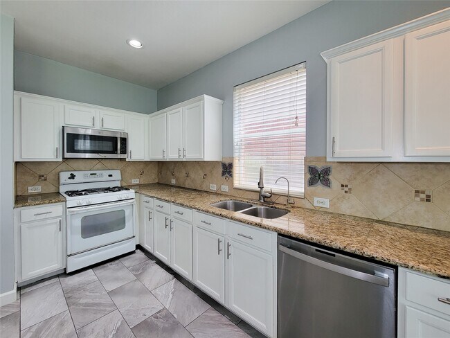Building Photo - 7506 Boxwood Ridge Ln