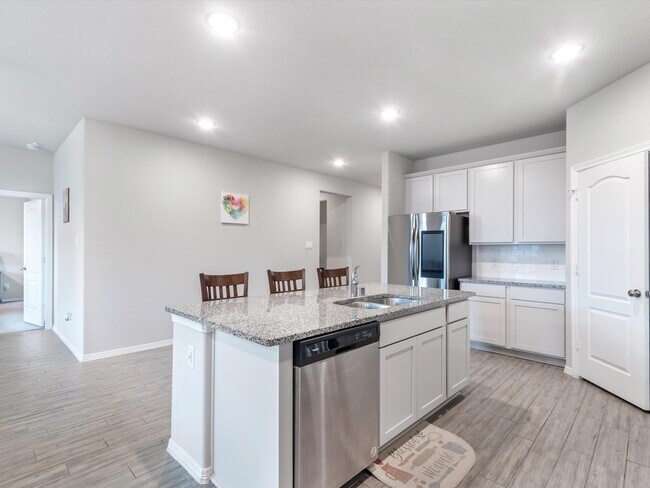 Building Photo - 10811 Violet Bloom Dr