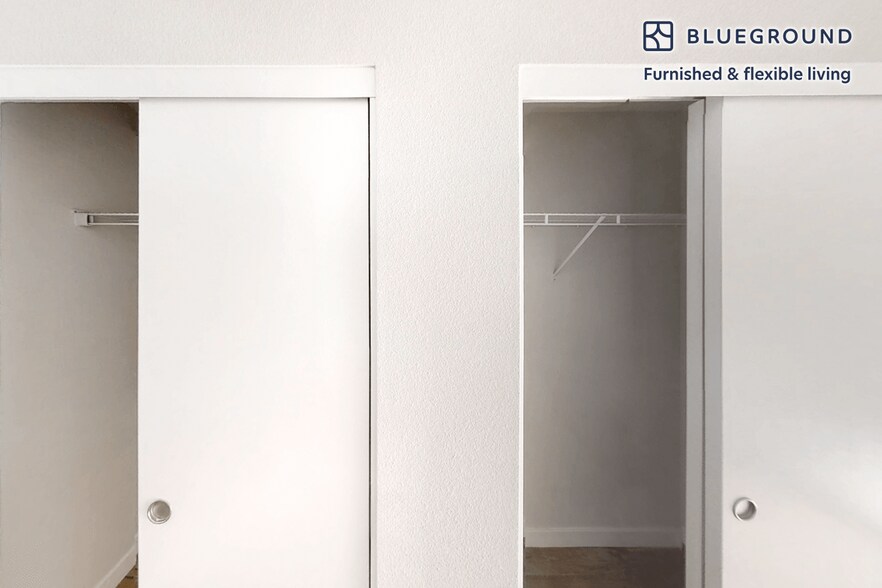 Building Photo - 6301 Shellmound St