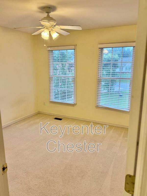 Building Photo - 12912 Nightingale Ct