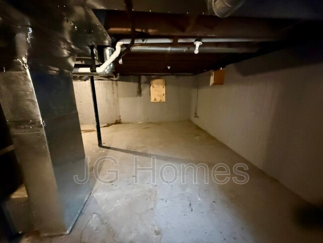 Building Photo - 117 N 45th St