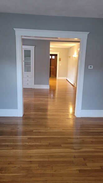 Building Photo - 881 Broadway