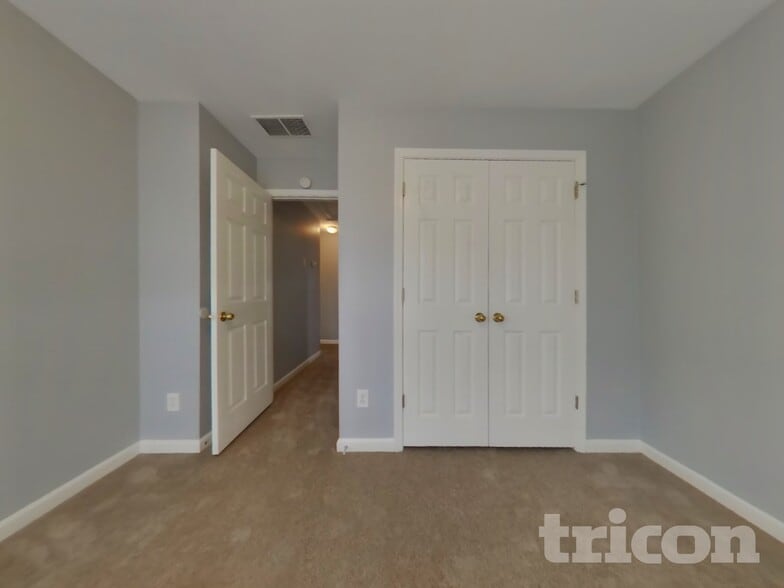 Building Photo - 5024 Kendall Station NW