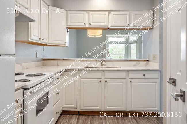 Building Photo - 5303 Indio Cove
