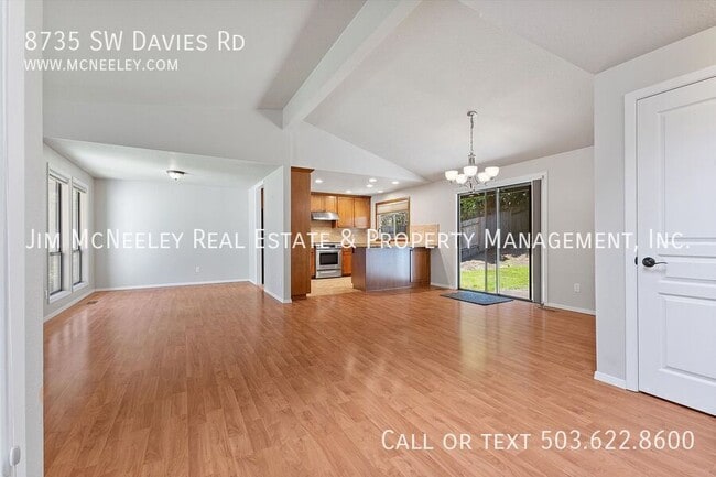 Building Photo - 8735 SW Davies Rd