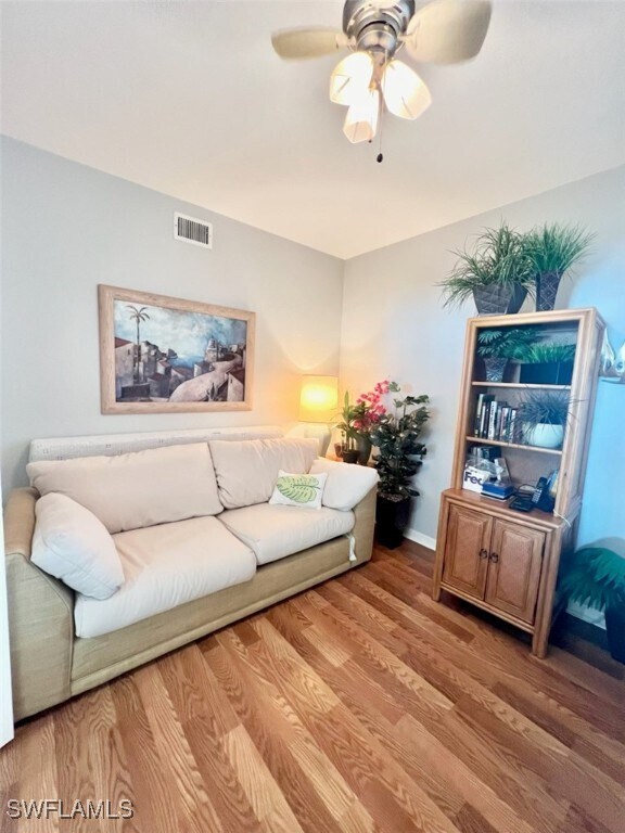 Building Photo - 257 Barefoot Beach Blvd