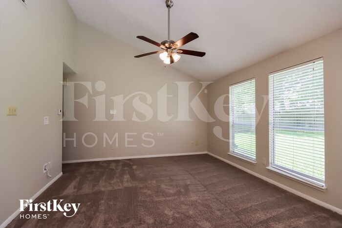 Building Photo - 3919 Algernon Dr