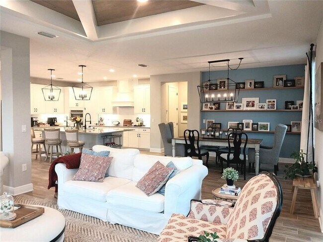 Building Photo - 5531 Native Henna Ct