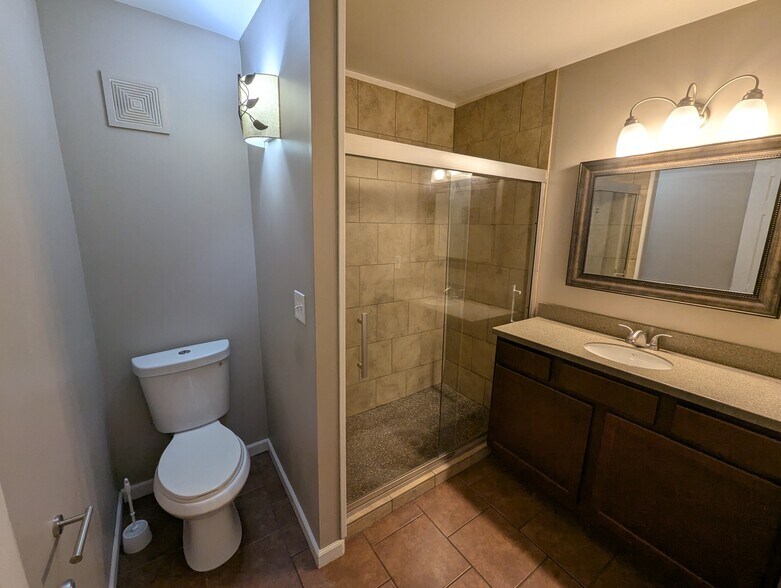 Building Photo - 141 Mulberry St