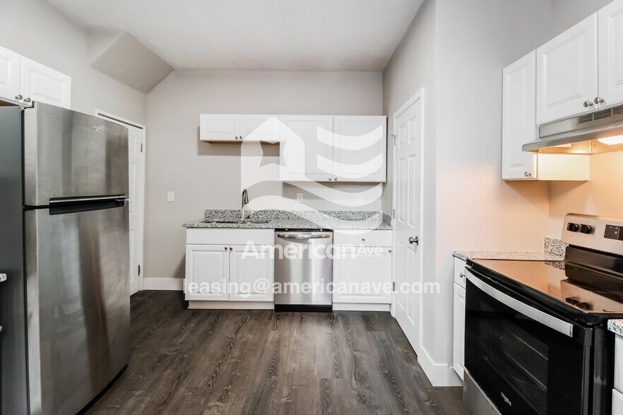 Building Photo - 939 Patterson St