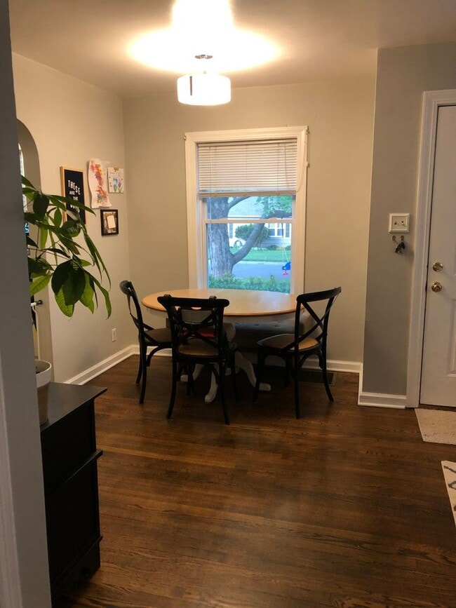Building Photo - Great Ranch Home with Large Yard