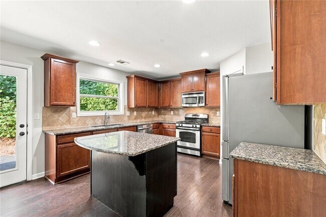 Building Photo - 5335 Redfield Way
