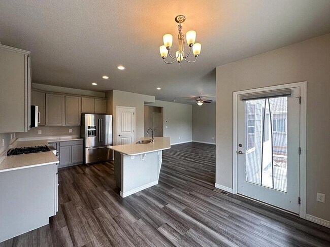 Building Photo - Stunning 3,000sqft home in Bradley Ranch!