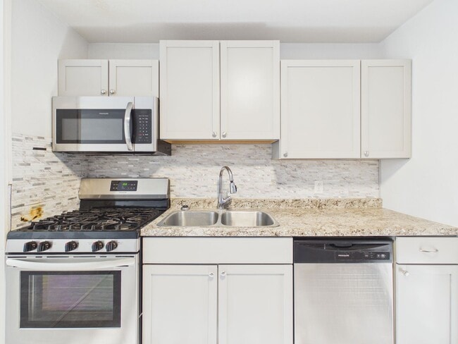 Building Photo - 4620 S Hayden St