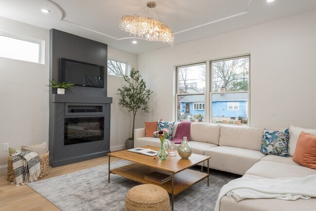 Building Photo - 6 Gordon Rd