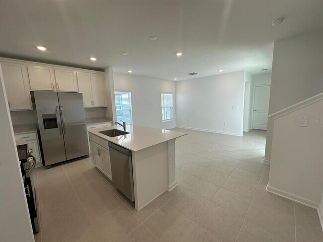 Building Photo - 6000 Zen Wy