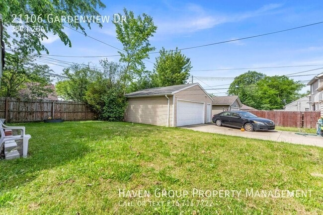Building Photo - 21106 Gardenview Dr