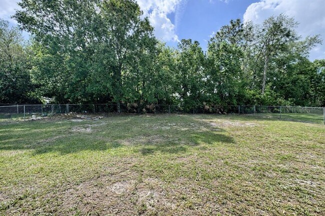 Building Photo - 1108 Dartford Dr